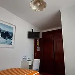 Pequena Baleia Bed & Breakfast 3*