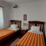Pequena Baleia Bed & Breakfast Ferrel (Leiria)