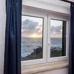 Bed & Breakfast Pequena Baleia Ferrel (Leiria)