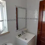 Bed & Breakfast Pequena Baleia Ferrel (Leiria)