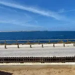 Bed & Breakfast Pequena Baleia 3*