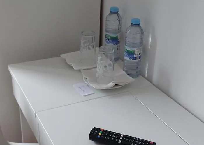 Pequena Baleia Nocleg ze śniadaniem 3*